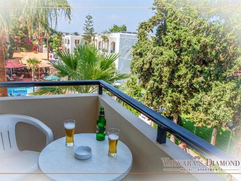 Varvaras Diamond Hotel Platanes  Exterior foto